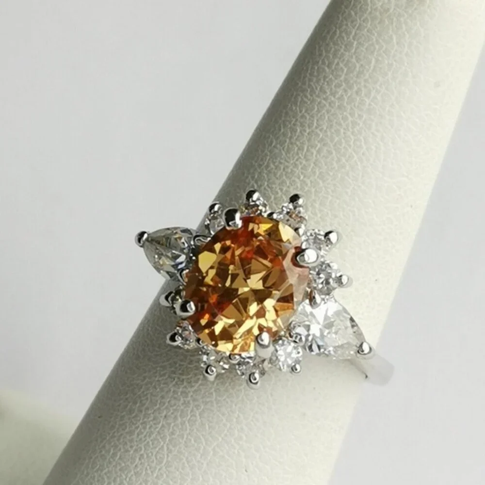Oval cut Imperial Topaz Cz Halo ring size 7 🆕